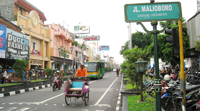 Jln Malioboro, Daerah Istimewa Yogyakarta (Photo: wikipedia)