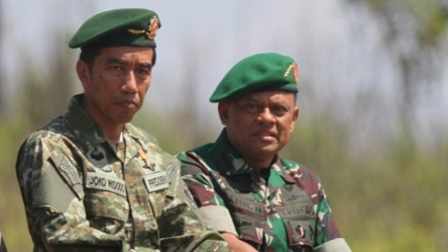 President Jokowi and TNI Commander Gatot Nurmantyo (Military Special Photos)