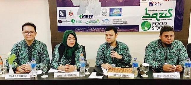 Ketua Masyarakat Ekonomi Syariah (MES) Rezza Artha memaparkan program dalam muswil MES di Jakarta (dok- INDUSTRY.co.id)