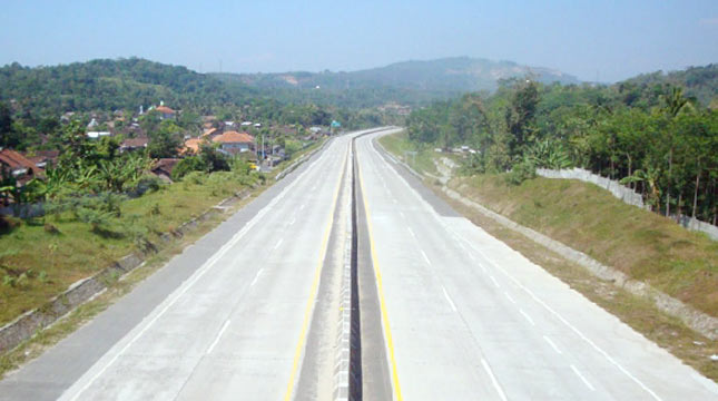 Construction of toll road (Ist)