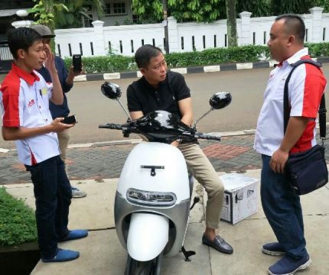 Ignasius Jonan: Kendaraan Listrik Harus Bisa Maju untuk Generasi Masa Depan