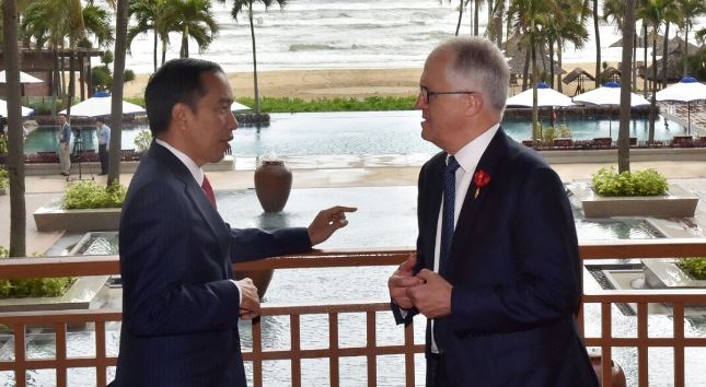 Presiden Jokowi-PM Australia Malcolm Turnbull, di KTT APEC, di Da Nang, Vietnam, Sabtu (11/11). (Foto Setkab)