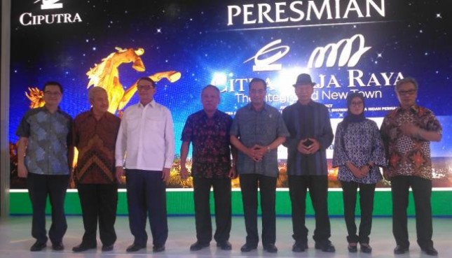 Inauguration of Citra Maja Raya by Minister of Public Works and Public Housing Basuki Hadimuljono and Minister of Transportation Budi Karya Sumadi Saturday (18/11/2017). (Photo: INDUSTRY.co.id)