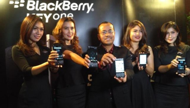 Blackberry Resmi Luncurkan Blackberry Keyone Limited Black Edition, Kamis (23/11/2017)