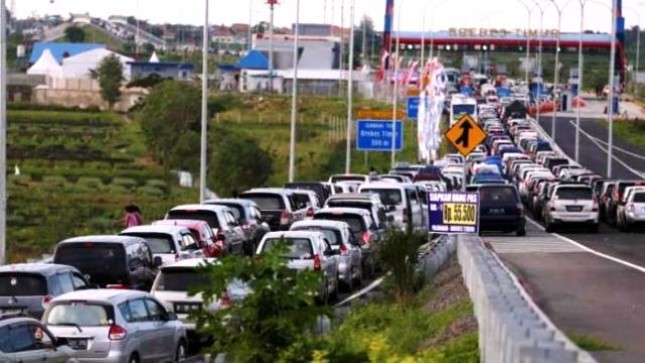 Congestion on Toll Road (Foto Ist)