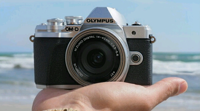 Olympus OMD E-M10 Mark III