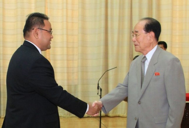 Teguh Santosa Sekjen Hubungan Luar Negeri Indonesia-Korut Bertemu Dengan Presiden Presidium Majelis Tertinggi Korea, Kim Yong Nam.