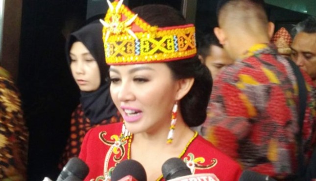 Bupati Landak Karolin Margret Natasa (Foto Dok Industry.co.id)