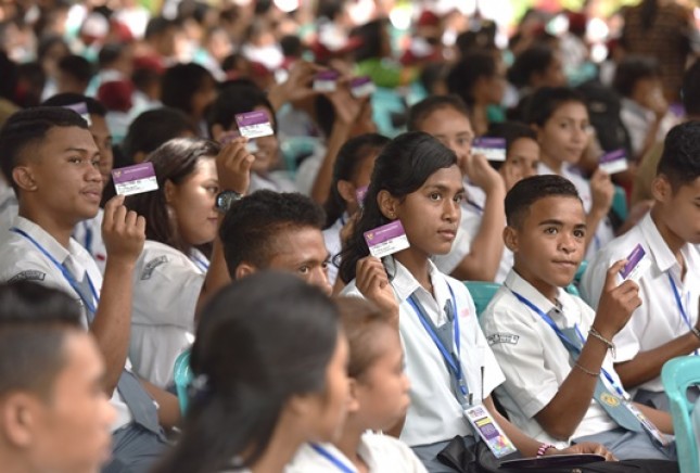 Siswa penerima Kartu Indonesia Pintar (Foto Industry.co.id)