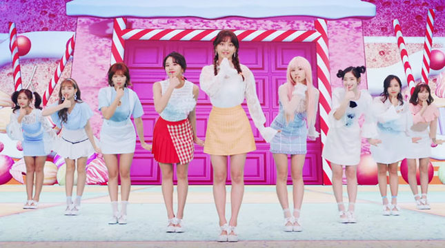 Music Video TWICE, Candy Pop (Photo: YouTube)