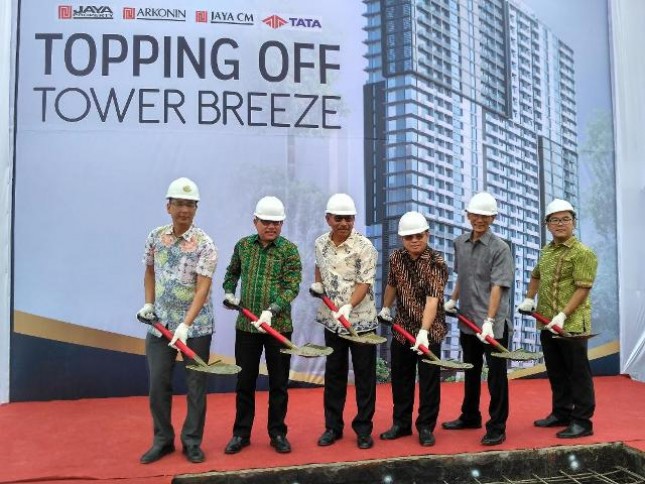 PT Jaya Real Property Tbk has officially held the completion of the construction (Topping Off) Breeze Tower in Mixuse Bintaro Plaza Residences (BPR) on Wednesday 31 January 2018.
