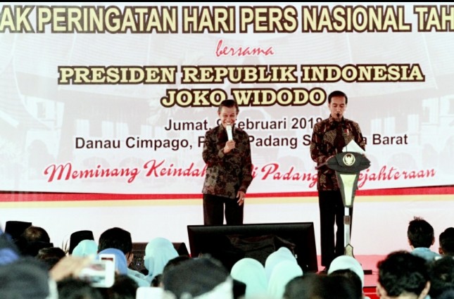 Presiden Jokowi jadi Wartawan di HPN 2018 (Rino/INDUSTRY.co.id)