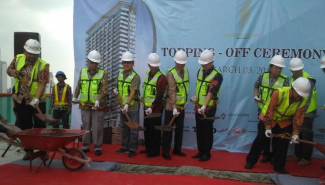 PT Muliaguna Propertindo Development held a roof topping event or Apartment Sudirman Hill Residence which was developed in Tanah Karang Pasar Baru Barat V, Tanah Abang Central Jakarta, Saturday 3 March 2018