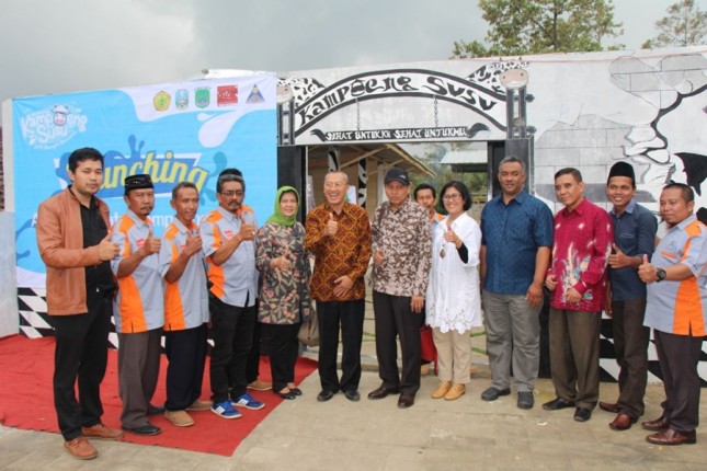 Sugiono saat hadir pada acara Launching Agroeduwisata Kampung Susu SPR Bangkit Bersama Desa Kalipucang, Kecamatan Tutur Kabupaten Pasuruan. (Dok Industry.co.id)