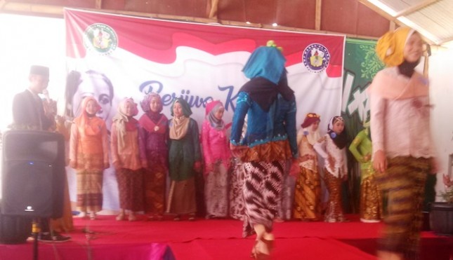 SMK Takhasus Mororejo Kendal Rintis Industri Fashion (Foto Sriyanto)