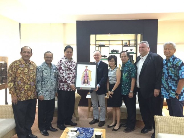Minister of Industry, Airlangga Hartarto, received a visit of Executive Vice President and Chief Supply Chain Officer of Mattel Inc., Peter Gibbson and Vice President of Mattel Global Procurement, Sean Murphy