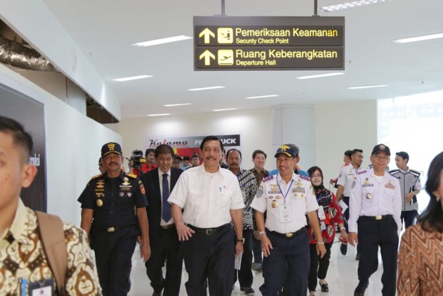 Coordinating Minister for Marine Affairs Luhut Binsar Pandjaitan when he saw Kertajati Airport
