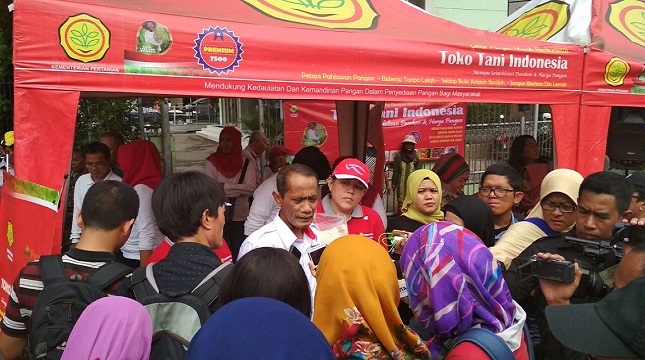 Kepala Badan Ketahanan Pangan (BKP) Kementerian Pertanian, Agung Hendriadi di Pasar Tani Indonesia