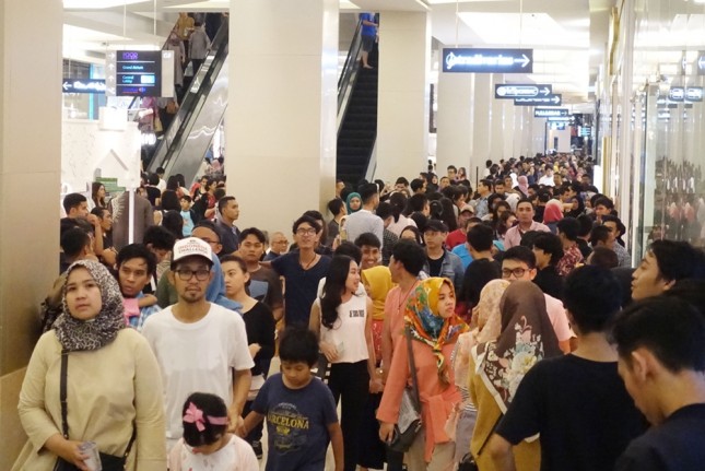 The atmosphere in Kota Kasablanka during Ramadan (Ist)