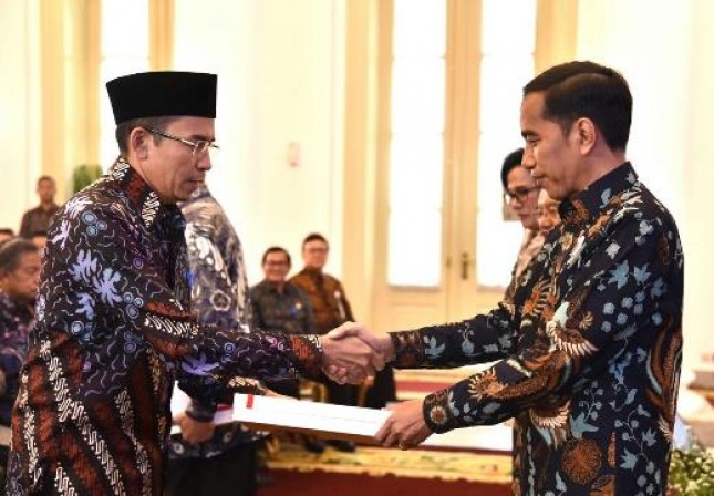 Presiden Jokowi dan TGB (Foto Setkab)