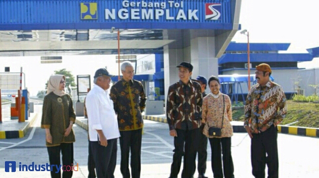 President Jokowi Inaugurates Toll Kartosuro - Sragen