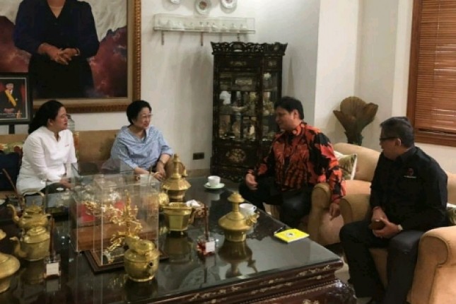 Pertemuan Ketum Golkar Airlangga Hartarto dan Ketum PDIP Megawati Soekarno Hatta