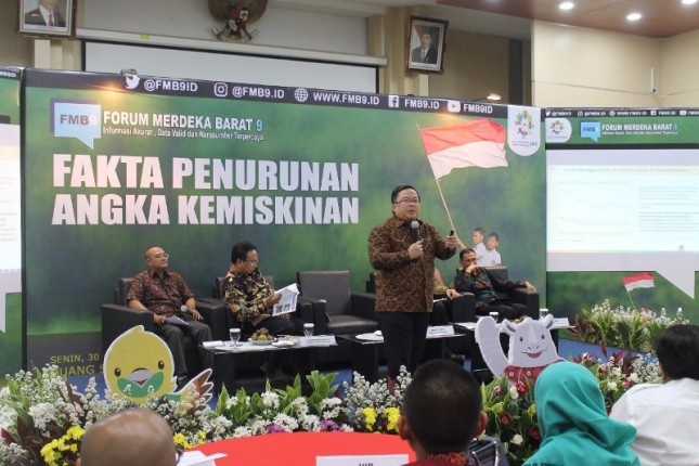 Forum Merdeka Barat (FMB) 9 dengan tema "Fakta Penurunan Angka Kemiskinan" bertempat di Ruang Serba Guna Kementerian Komunikasi dan Informatika, Jakarta, Senin (30/7/2018).