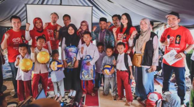 Bangun Semangat Anak Terdampak Gempa Lombok Melalui Aktivitas Trauma Healing 