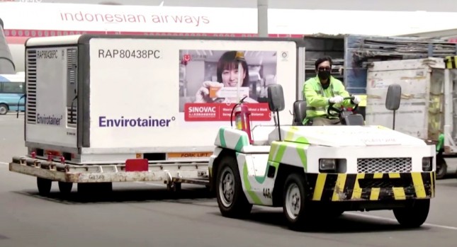 vaccine arrives at Soekarno Hatta International Airport in Tangerang, Banten