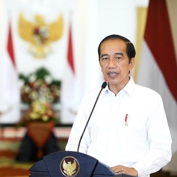 President Jokowi delivers statement on KRI Nanggala-402 submarine, Sunday (25/04), at the Bogor Presidential Palace, West Java. (Photo by: BPMI)