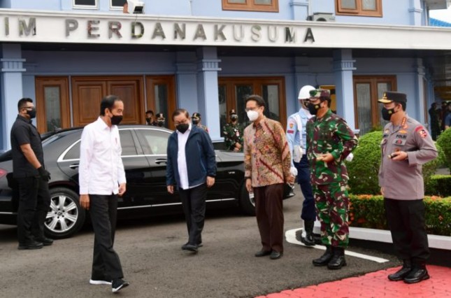 President Jokowi kicks off working visit to Riau Province on Wednesday (19/05). Photo by: BPMI of Presidential Secretariat/Muchlis Jr.
