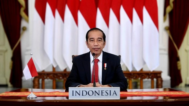 President Jokowi delivers remarks through video conference during the Partnering for Green Growth and the Global Goals 2030 (P4G) Summit held in South Korea, Sunday (30/05). Photo by: BPMI of Presidential Secretariat.