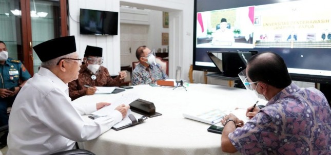 Vice President Ma’ruf Amin had a virtual meeting with academicians from Cenderawasih University, Tuesday (22/06). Photo by: BPMI of Vice President Secretariat.