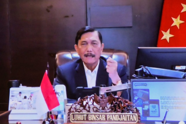 Coordinating Minister for Maritime Affairs and Investment Luhut Binsar Pandjaitan delivers a press statement after attending a virtual Limited Meeting on COVID-19 Pandemic Handling, Tuesday (6/7). (Photo by: PR of Cabinet Secretariat/Agung)