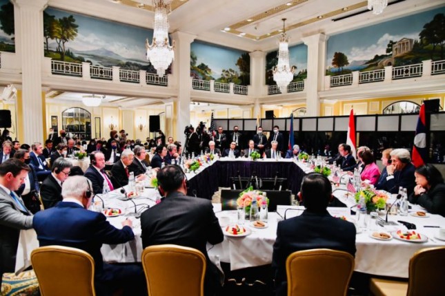 President Jokowi attends the meeting between ASEAN leaders and American entrepreneurs at Intercontinental the Willard Hotel, Washington DC, Thursday (05/12). Photo by: Laily Rachev