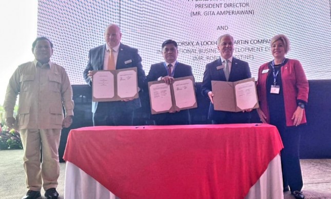 Boeing [NYSE: BA] today signed a Memorandum of Understanding (MOU) with PT Dirgantara Indonesia (PTDI), The MoU signing was witnessed by Indonesia’s Minister of Defence Prabowo Subianto, during the Indo Defence 2022 Expo and Forum in Jakarta.
