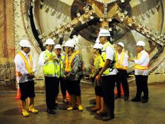 President Jokowi visits the MRT project