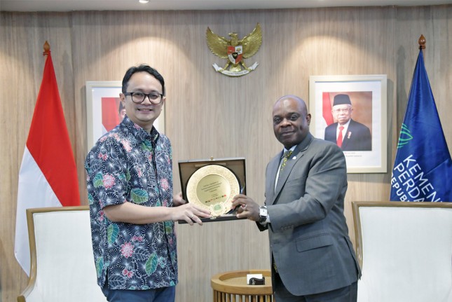 The Deputy Minister of Trade of the Republic of Indonesia Receives the Visit of the Secretary General D-8