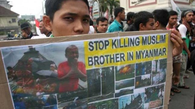 Hundreds of Mass Demos at the Myanmar Embassy
