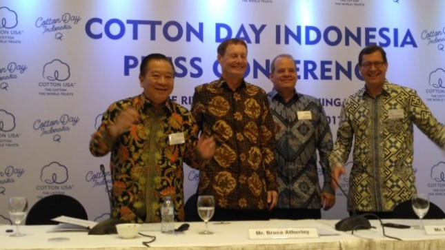 Cotton Council International held the Indonesian Cotton Day event to promote cotton and cotton products from the United States or Cotton USA to 100 leaders of textile and garment companies in Indonesia.