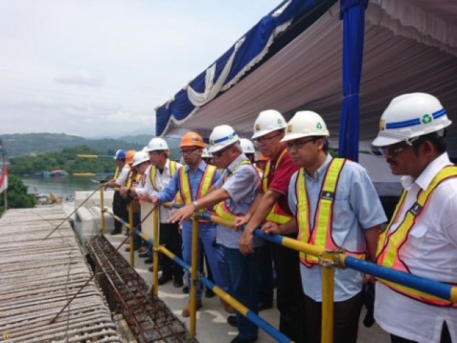 Minister of PUPR Reviewed Infrastructure Projects in Papua (Photo Humas)