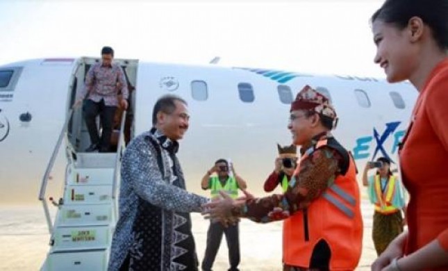 Minister Arief Yahya on the inaugural flight Garuda Indonesia Jakarta-Banyuwangi