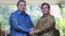 Ketum Demokrat SBY dan Ketum Geirndra Prabowo Subianto (Foto Dok Industry.co.id