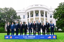 President Jokowi, President Biden, and ASEAN Leaders on a group photo prior to the dinner, at the White House, Washington D.C., Thursday (05/12)