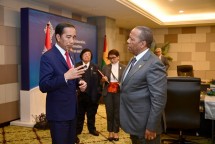 President Jokowi has his first meeting with the Prime Minister of Sao Tome and Principe Patrice Emery Trovoada, at the Bali Nusa Dua Convention Center (BNDCC), Badung regency, Bali province, on Wednesday (10/11).