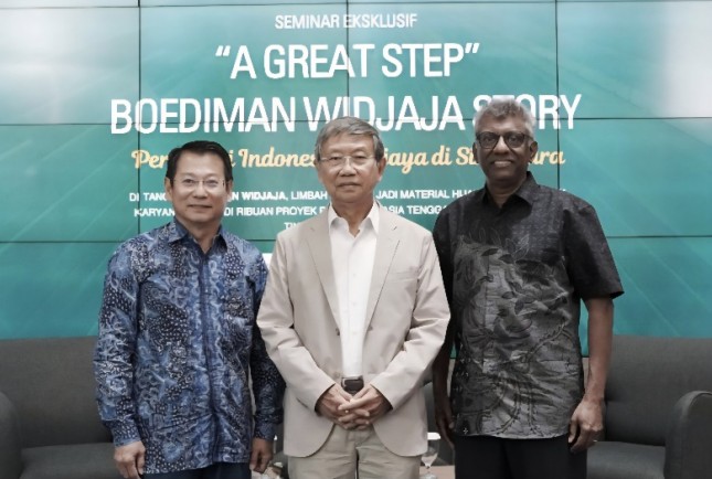 SD Darmono CEO Jababeka Group with Boediman Widjaja CEO JOE Green Group