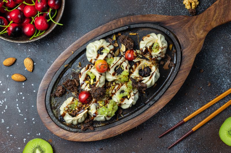Taipei Night Market Guide: 10 Must-Try Taiwanese Street Foods